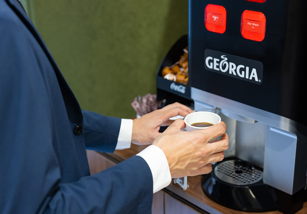 自動販売機、電子レンジ、ウェルカムコーヒー